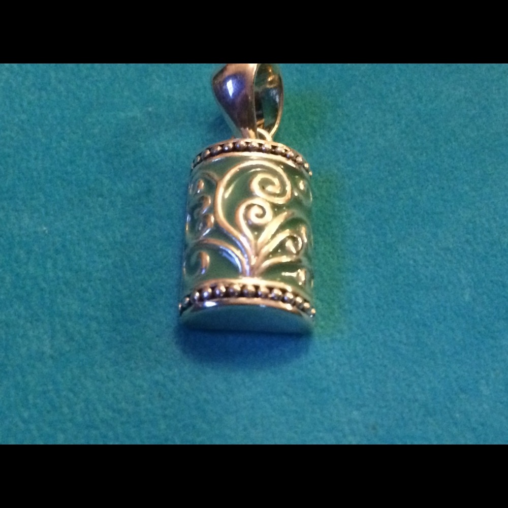 ✳️ Pendant. Must bundle